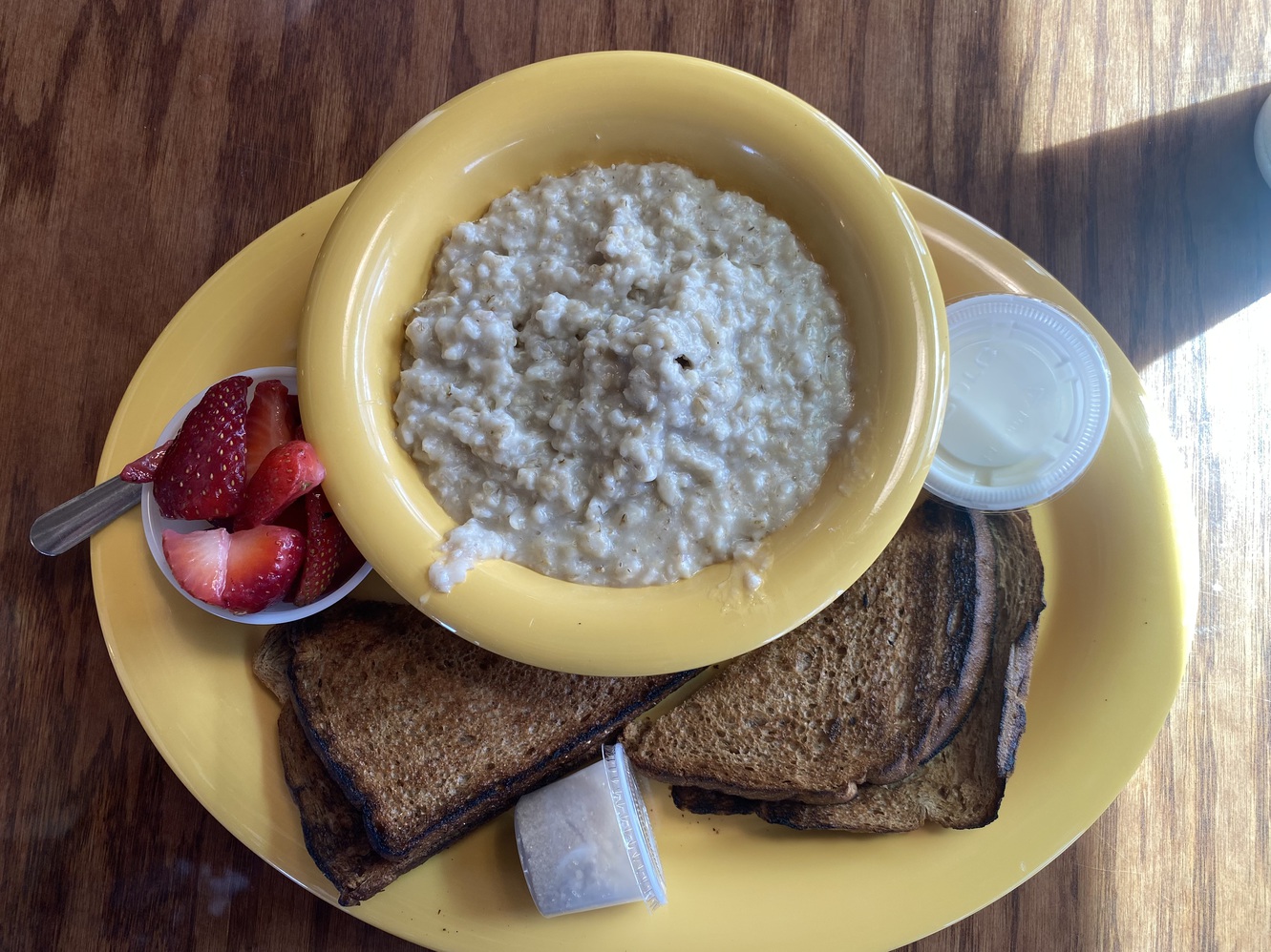 This is the
      oatmeal and toast plate with strawberries at Doc's.