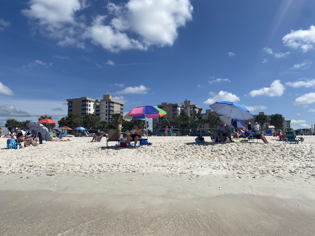 After a late
      breakfast at Doc's, the beach is crowded.